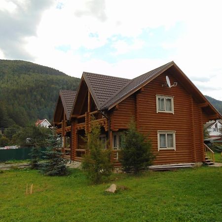 Leoslav Apartments Tatariv Esterno foto