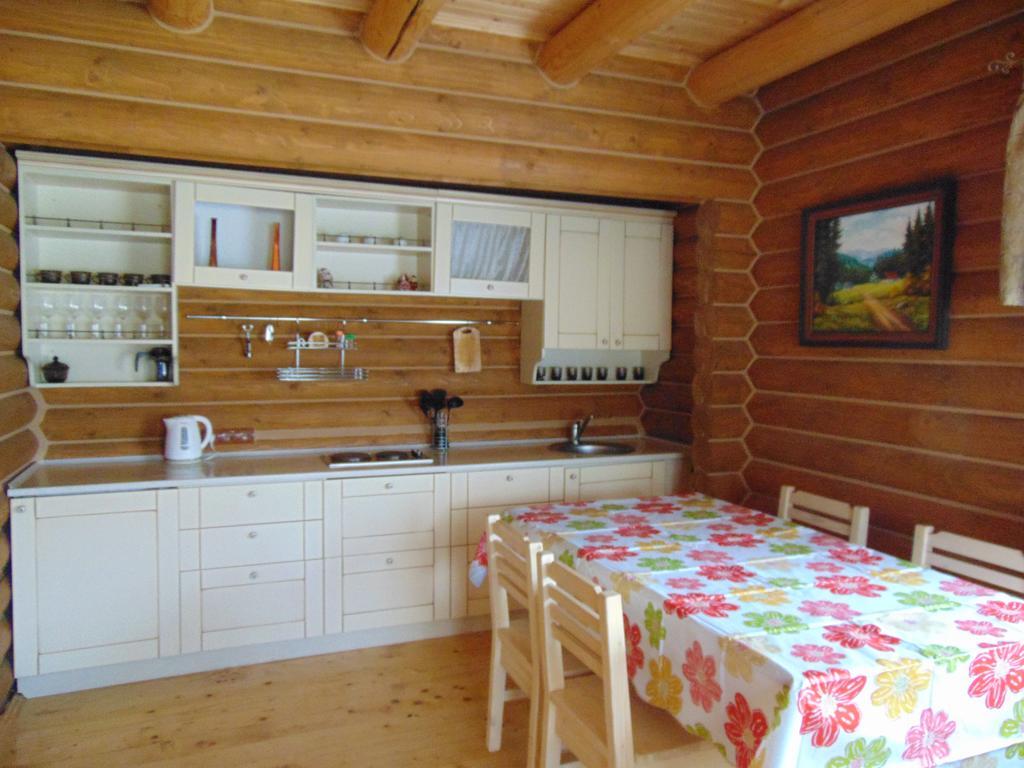 Leoslav Apartments Tatariv Esterno foto